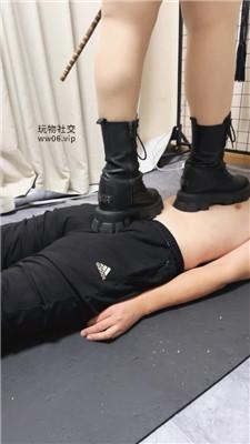 可馨大大夹手指酷刑/高跟+短靴踩踏/踢裆鞭打 JS241209-2