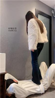 狗哥拖鞋白袜踩虐/抽耳光/踢裆 bf47989