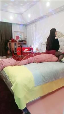 黎大夫棉被全包捆绑囚禁 JS241209-13