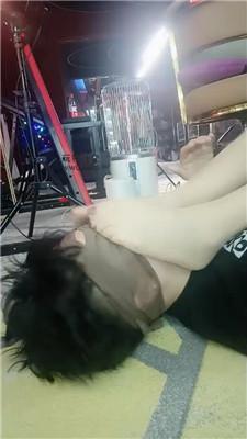 咩祖品尝御姐的高跟肉丝/脚插嘴/喂口水 bf48016