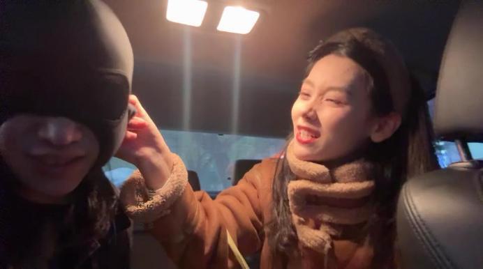 素人挖掘机开发宋祖儿女神素人 JS241208-76