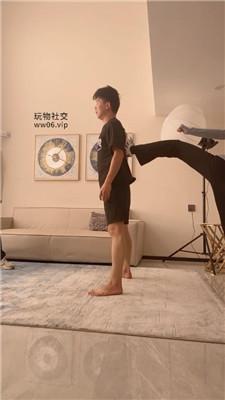 素人事务所3S-女神运动鞋暴力虐打教练狗续集 bf47984