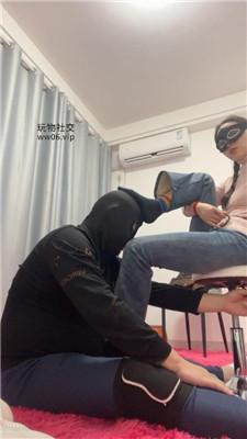 姗姗高跟棉袜踩踏/鞭打虐乳 JS241209-1