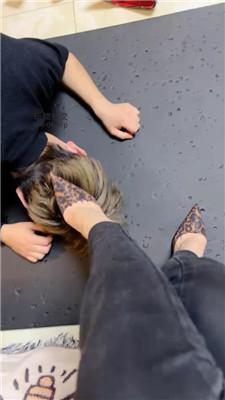 安安sama拖鞋+高跟全体重踩踏 bf47967