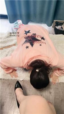 小凤梨闺蜜犬磕头求我虐 JS241208-62