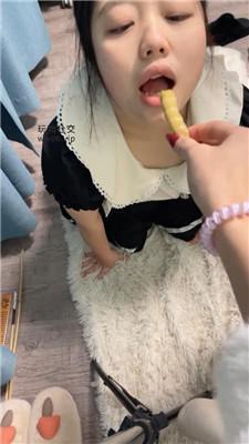 沐沐大大母畜-小白鞋白棉袜羞辱 JS241208-77