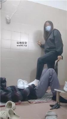 奇了怪了胯下辱鞭打/小白鞋白袜踩虐 JS241208-70