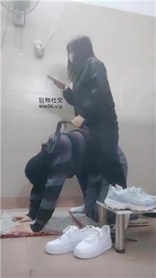 奇了怪了胯下辱鞭打/小白鞋白袜踩虐 JS241208-70