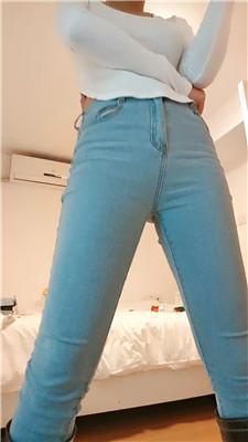 亿姐物化坐垫伺候我就餐/闻舔长靴白袜 JS241207-48