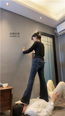 狗哥舞蹈生-抽耳光/踢裆/白袜脚辱 bf47933