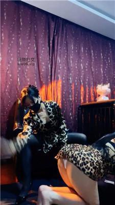 冷颜母畜-遛狗犬化/高跟黑丝狂舔 JS241207-42