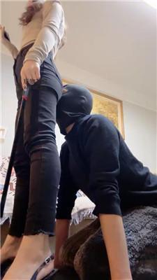 安安sama牛仔裤窒息-骑马转胯/高跟踩踏/臭脚吮吸 bf47907