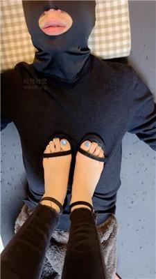 安安sama牛仔裤窒息-骑马转胯/高跟踩踏/臭脚吮吸 bf47907