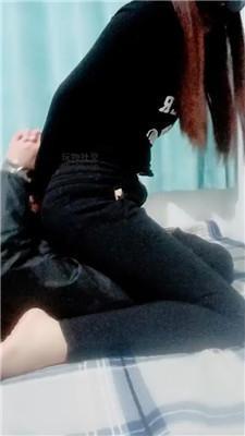 樊儿原味船袜玉足舔闻/踩踏坐脸 JS241208-5