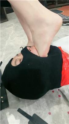 欣瑶瑶主胶带封嘴/抽耳光/重度鞭打/滴蜡 bf47938