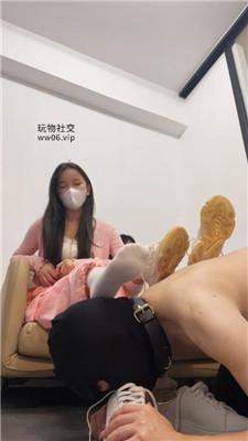 诗诗双S-超美女神-脏鞋白袜清理狂舔 bf47944
