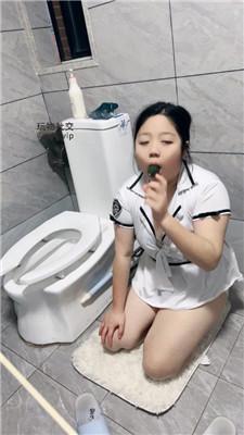 【爱秀套图】【小凤梨】闺蜜犬-舔马桶/圣水刷牙/喝洗脚水/吃内裤JS241208-22