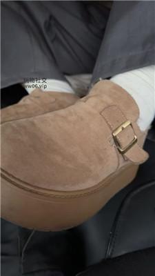 素人挖掘机学生S-手捂窒息/白袜脚捂脸狂吸 JS241207-12