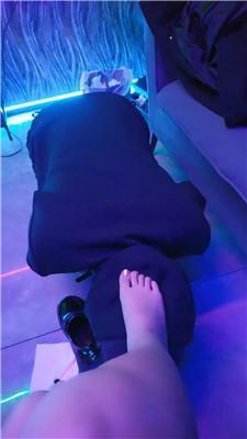 烂烂KTV舔闻皮鞋白袜/拴狗链手铐绑 JS241206-37