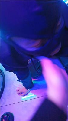 烂烂KTV舔闻皮鞋白袜/拴狗链手铐绑 JS241206-37