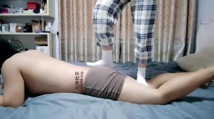 小羊咩咩白袜脚踩踏踢裆/藤条抽 JS241206-34