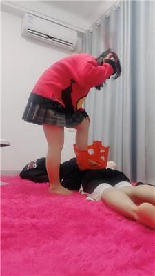 阿霞连环鞭打跑骚奴 JS241216-13