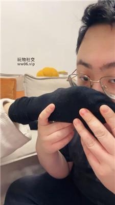 埋汰黑棉袜脚踩虐狗继父 JS241216-16