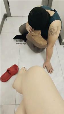 李老师船袜脚跳踩地毯奴/脚下喂食 JS241216-21