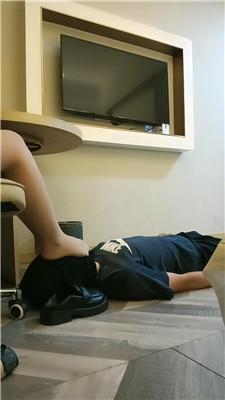 萌宝儿酸臭脚丫捂脸窒息 JS241216-22