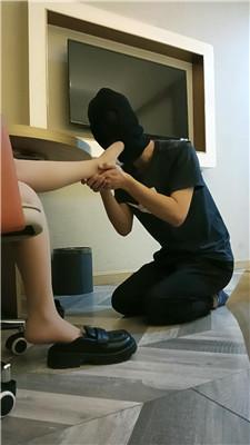 萌宝儿酸臭脚丫捂脸窒息 JS241216-22