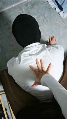 亿姐骑马鞭打/黑丝美腿踢踹 bf48324