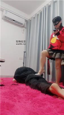 阿霞戒尺鞭子虐打/高跟肉丝踩 JS241216-20