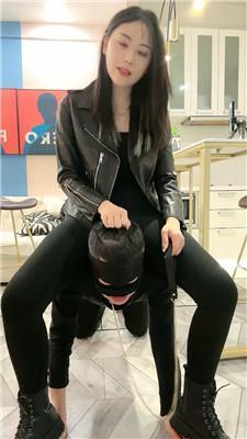 乔伊捆绑桌底-短靴踩踏/强制闻白袜双视角版 bf48313