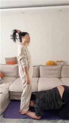 埋汰玉足闻舔/骑马摇摇车 bf48311