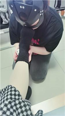 璃茉老师母畜-跪舔原味毛巾袜/伺候沐足/骨头口塞 JS241216-7