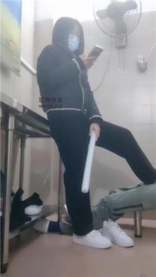 奇了怪了胯下辱-鞭打/闻舔小白鞋原味棉袜 JS241216-6