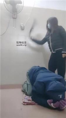 奇了怪了胯下辱-鞭打/闻舔小白鞋原味棉袜 JS241216-6