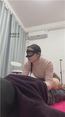 姗姗鞭打耳光虐乳肉丝高跟踩踏    241213-8