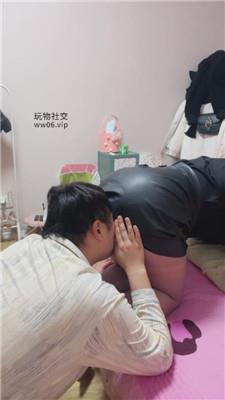 蜜桃琪主寂寞少妇的脚下奴    241213-9