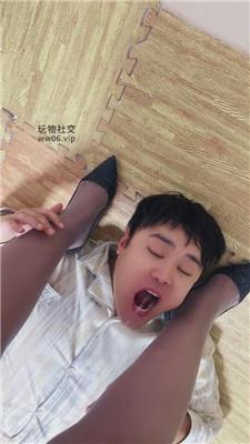 蜜桃琪主寂寞少妇的脚下奴    241213-9