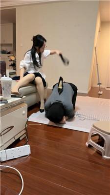 琴月白领S-清理脏高跟/喂口水/衣架皮带狠抽 bf48238