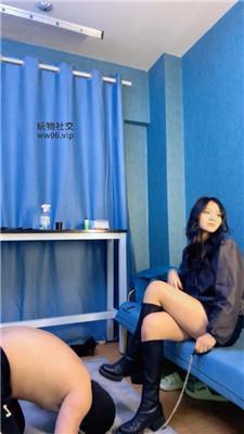 【爱秀套图】【小雨大人】卷发女神S-黑棉袜气味辱/耳光/鞭打长靴踩虐JS241214-6