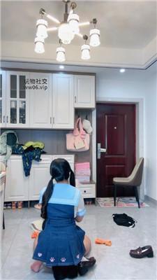 极品幼斯木乃伊捆绑/袜子塞嘴皮鞋白丝踩踏 bf48211