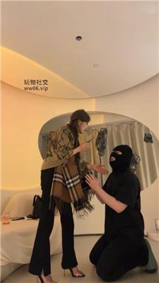 04情侣主双S-电击鞭子虐/抽耳光舔脏鞋/掐乳/香水双视角版bf48199