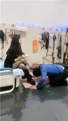 蓝汐长靴黑丝踩踏/鞭打/踢裆骑马 bf48141