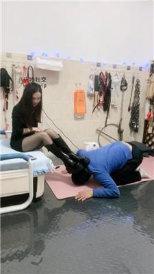 蓝汐长靴黑丝踩踏/鞭打/踢裆骑马 bf48141