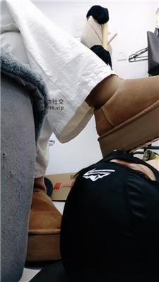 玥野兔近距离-清理脏鞋底/闻舔白棉袜 bf48136