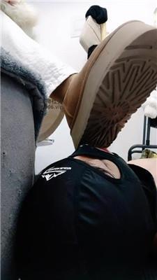 玥野兔近距离-清理脏鞋底/闻舔白棉袜 bf48136