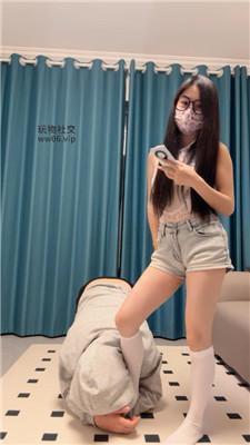 辣辣bb骑马骑脖转胯/白丝诱惑虐 bf48535