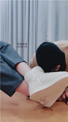 拽拽捂了一天的白棉袜脚气味辱    241220-2